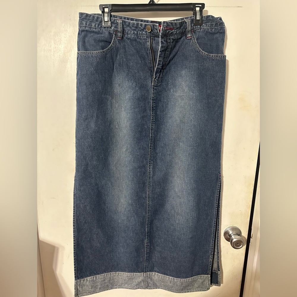 Union bay Vintage Long Denim Skirt Size 13